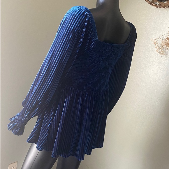 BloomChic Fabulous Blue Velvet Blouse - Picture 8 of 13